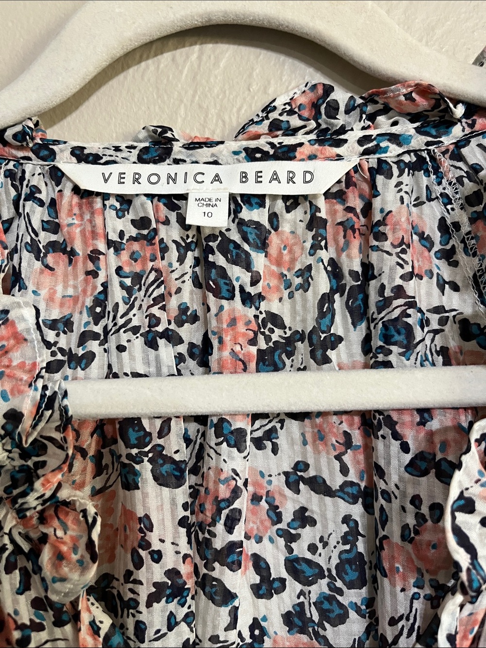 Veronica Beard Coral and Navy Floral Ruffle V-Neck Blouse - Picture 2 of 8
